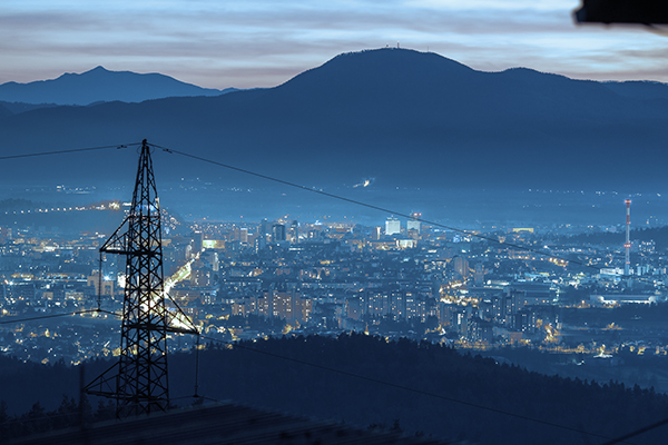 Πώς τα καλώδια ισχύος HV, MV και LV εξασφαλίζουν αξιόπιστη ηλεκτρική διανομή;